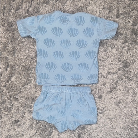 Carter’s Little Planet Baby Blue Shell Pattern Matching Set - Picture 1 of 5